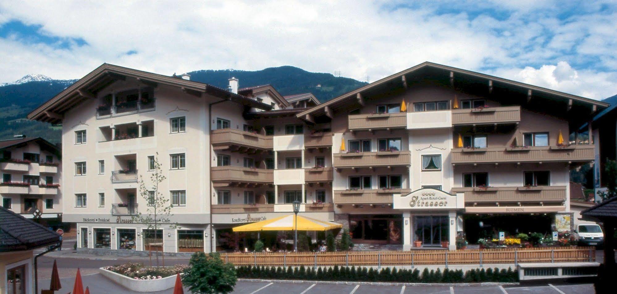 Apart Hotel Garni Strasser Zell am Ziller Exterior photo